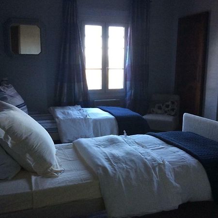 Le Mas Amore Bed & Breakfast Gassin Bagian luar foto