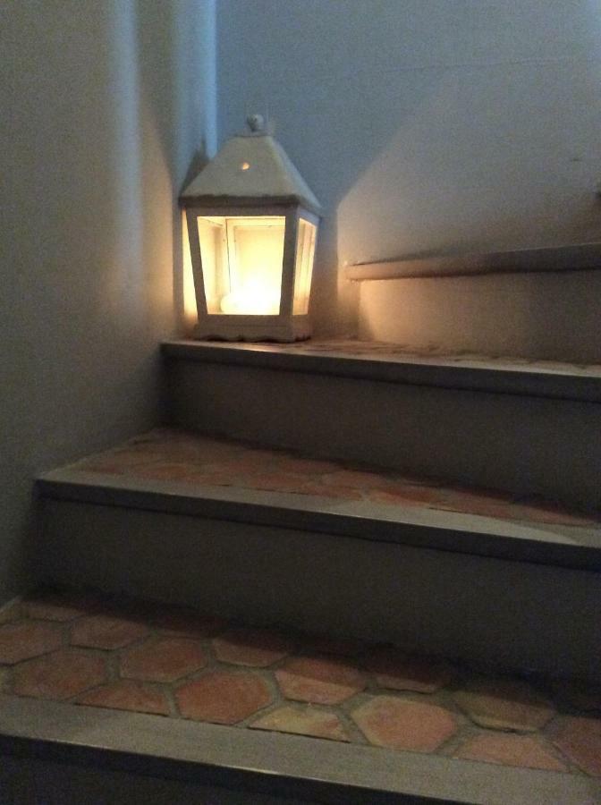 Le Mas Amore Bed & Breakfast Gassin Bagian luar foto